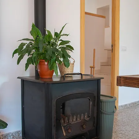 L'almassera - Chimenea Y Montana Grupos En Aielo De Rugat *